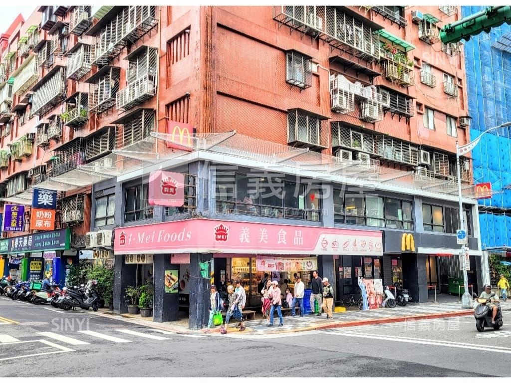 內科港墘圓環金店面房屋室內格局與周邊環境