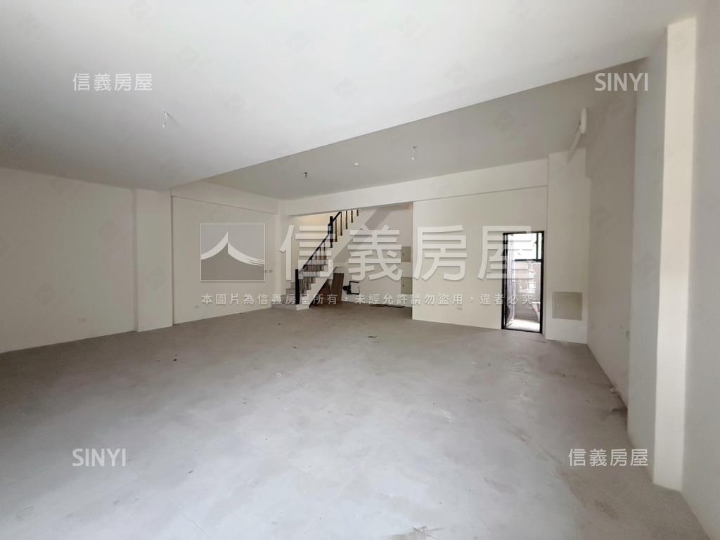 竹南臨路電梯黃金透店房屋室內格局與周邊環境