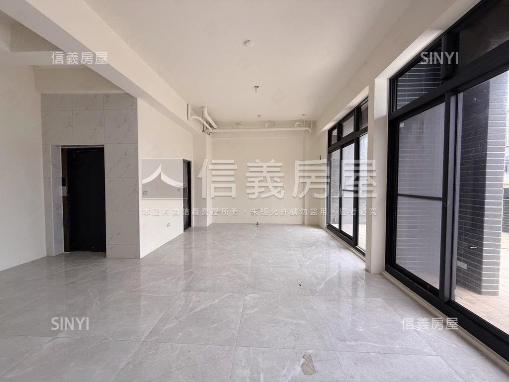 竹南臨路電梯黃金透店房屋室內格局與周邊環境