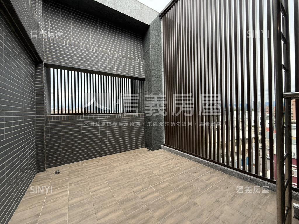 竹南臨路電梯黃金透店房屋室內格局與周邊環境