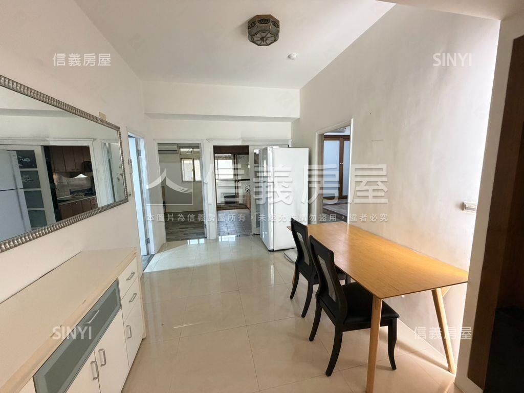 美麗宮庭大空間房屋室內格局與周邊環境