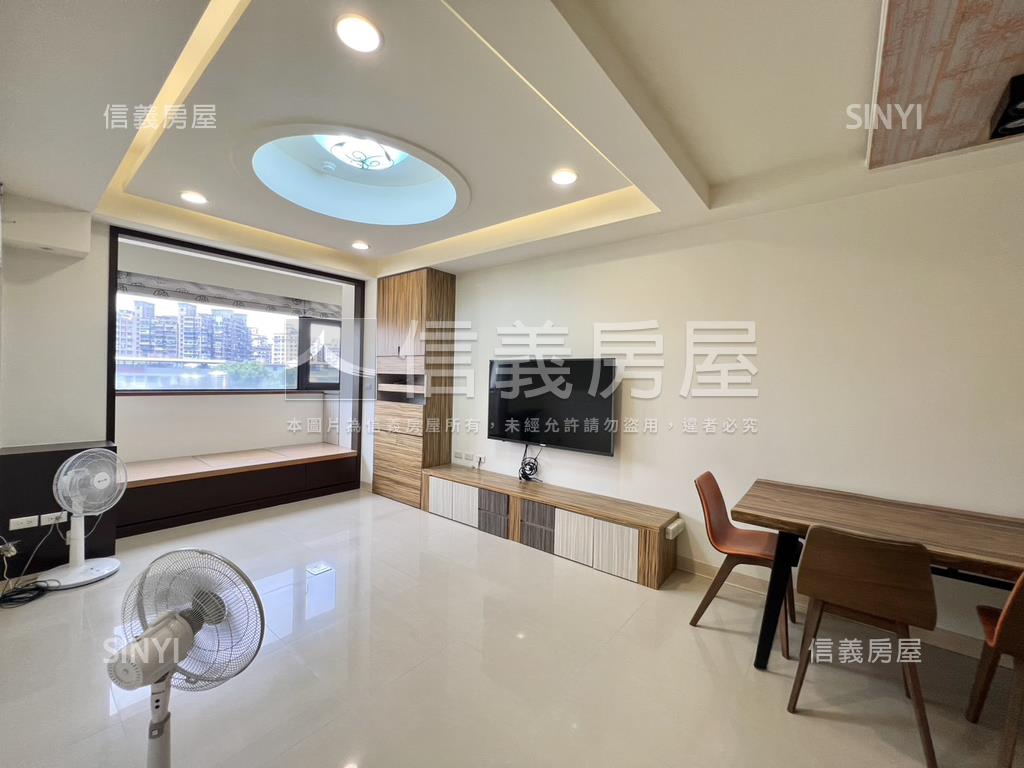 臻美真美三房車位房屋室內格局與周邊環境