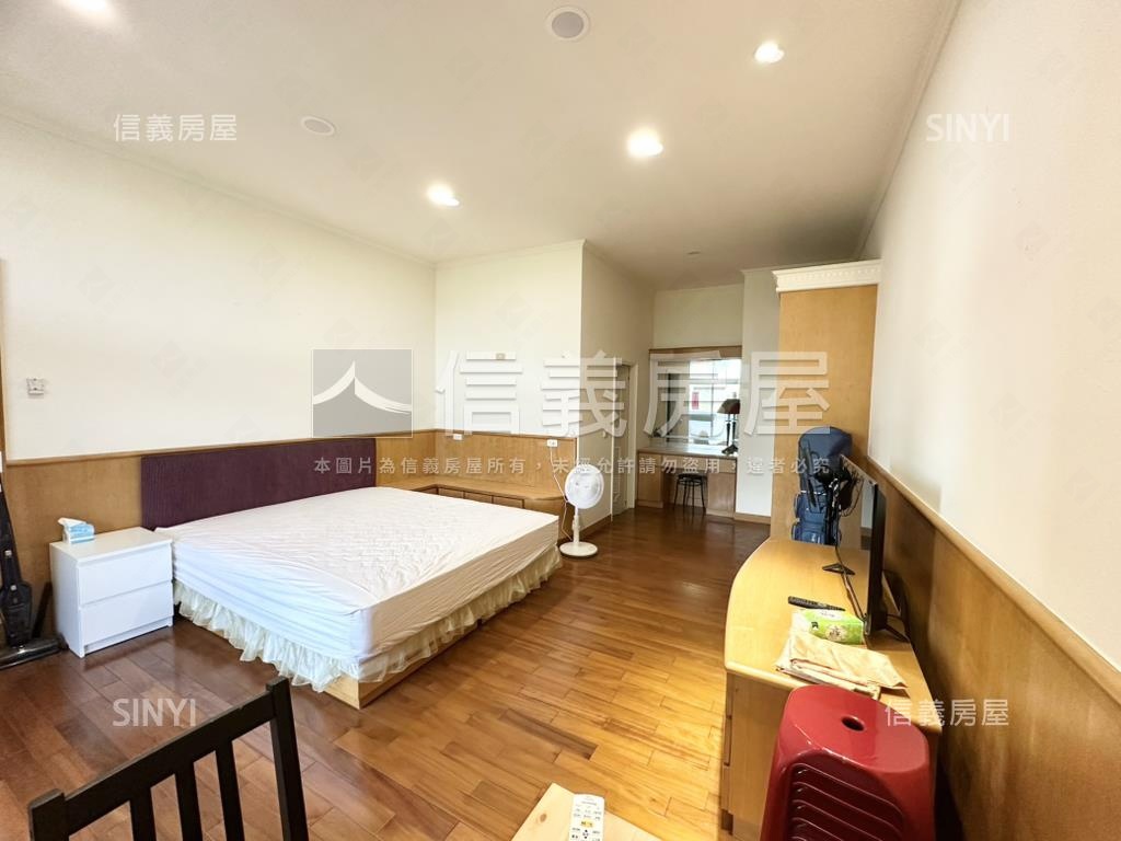 大衛營渡假山莊裝潢美宅房屋室內格局與周邊環境