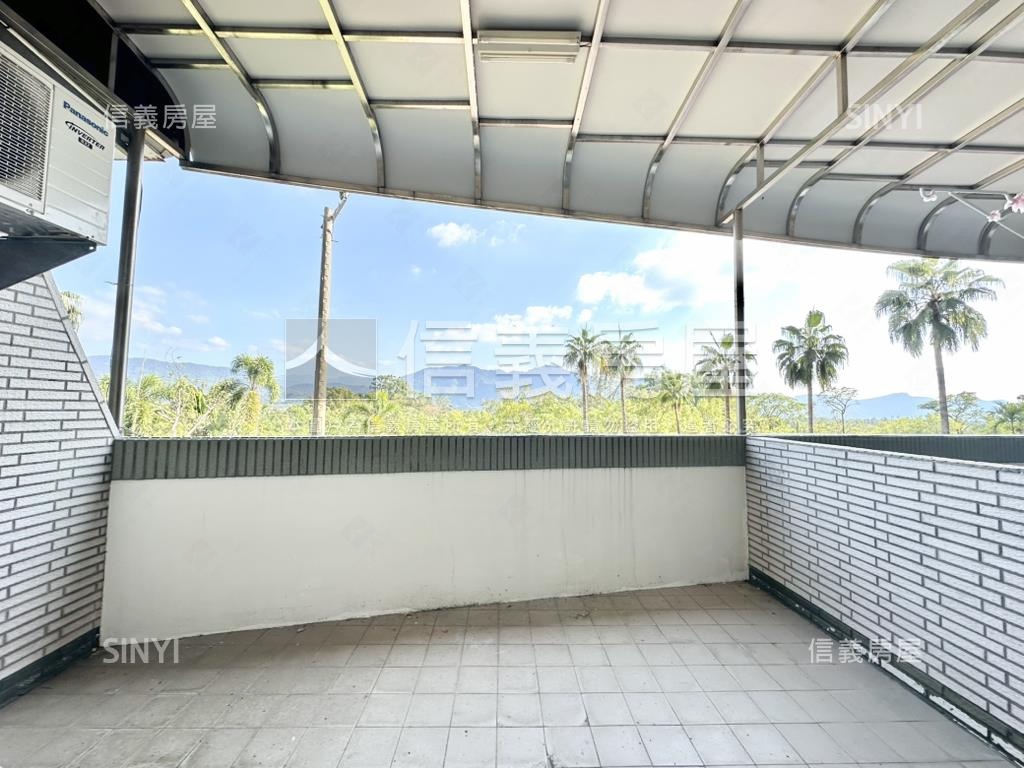 大衛營渡假山莊裝潢美宅房屋室內格局與周邊環境