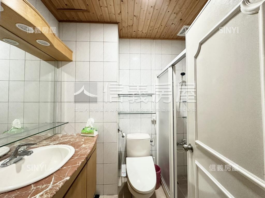 大衛營渡假山莊裝潢美宅房屋室內格局與周邊環境