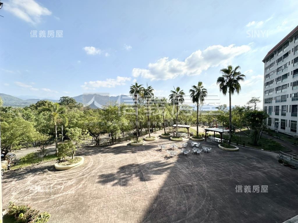 大衛營渡假山莊裝潢美宅房屋室內格局與周邊環境