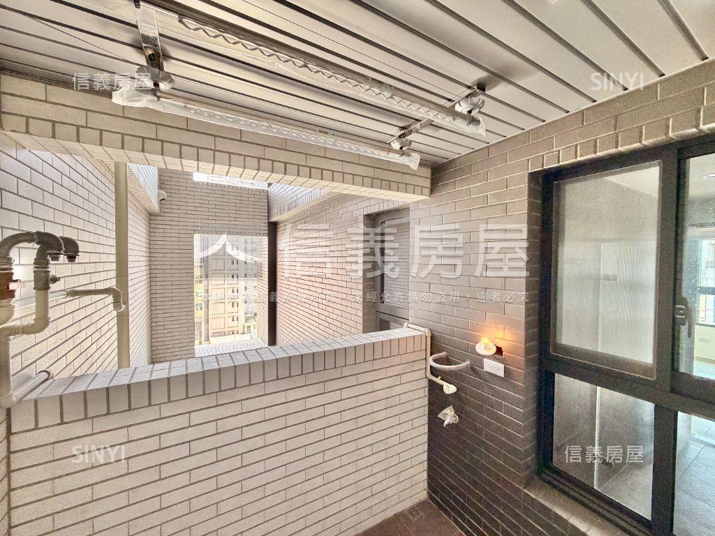 鼎泰中城☆三房平車房屋室內格局與周邊環境