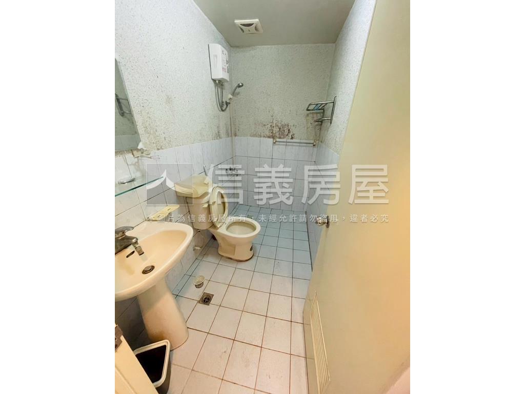 一層一戶＊精誠路電梯五套房屋室內格局與周邊環境