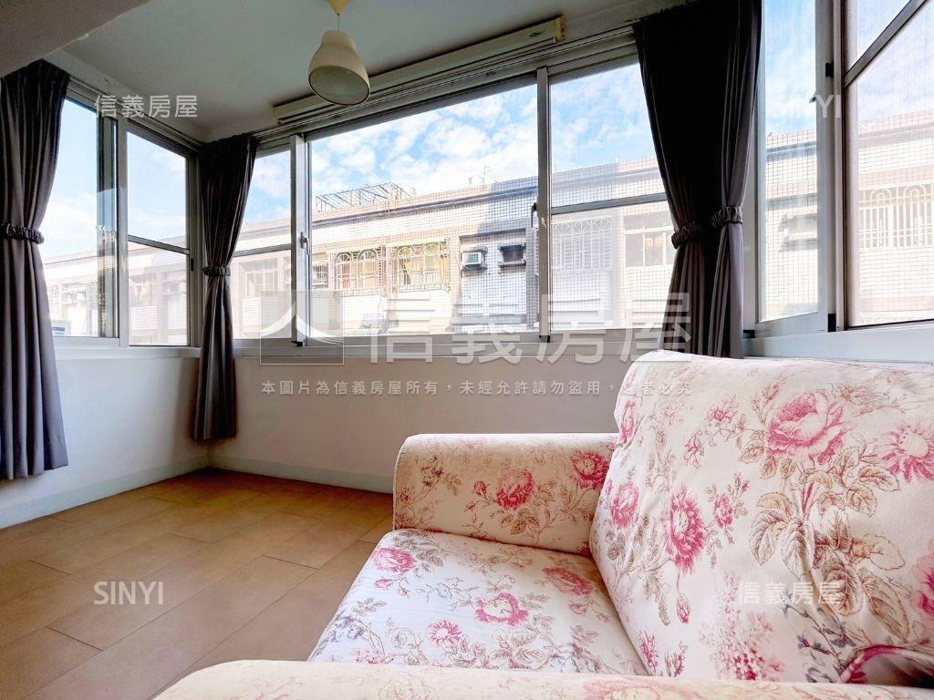 近三鐵採光大三房車位房屋室內格局與周邊環境