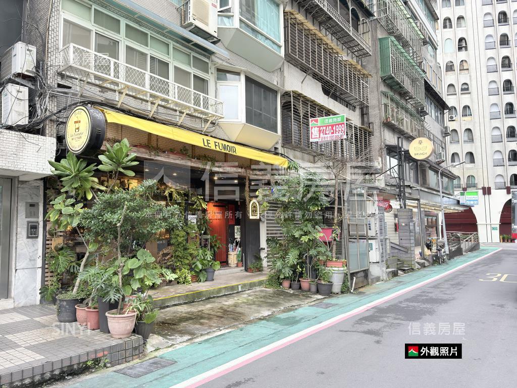 仁愛圓環雙併華廈房屋室內格局與周邊環境