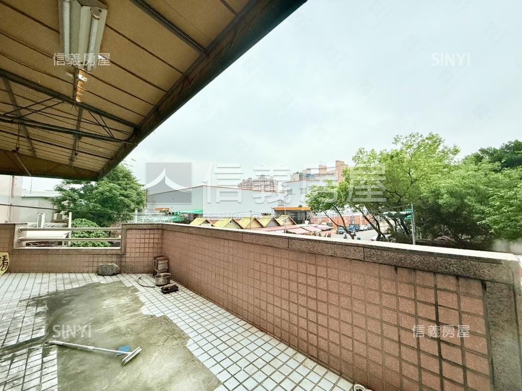 北屯大四房露臺戶房屋室內格局與周邊環境