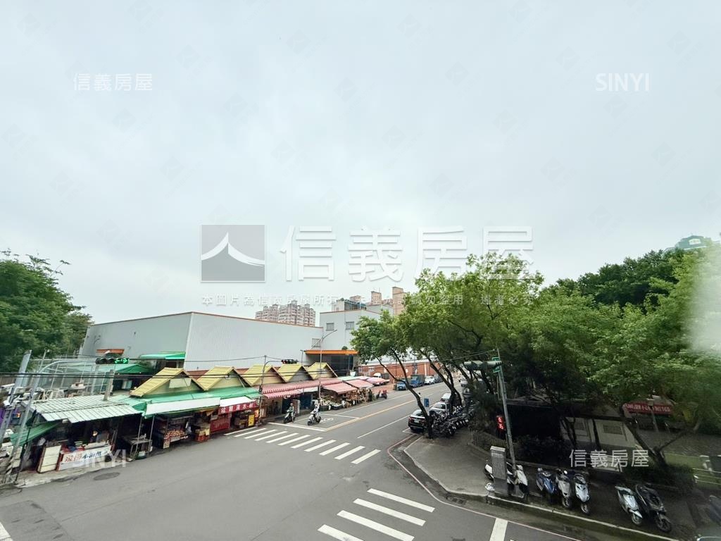北屯大四房露臺戶房屋室內格局與周邊環境