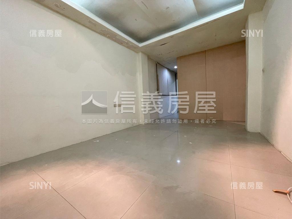稀有陽光免爬高方正三樓房屋室內格局與周邊環境