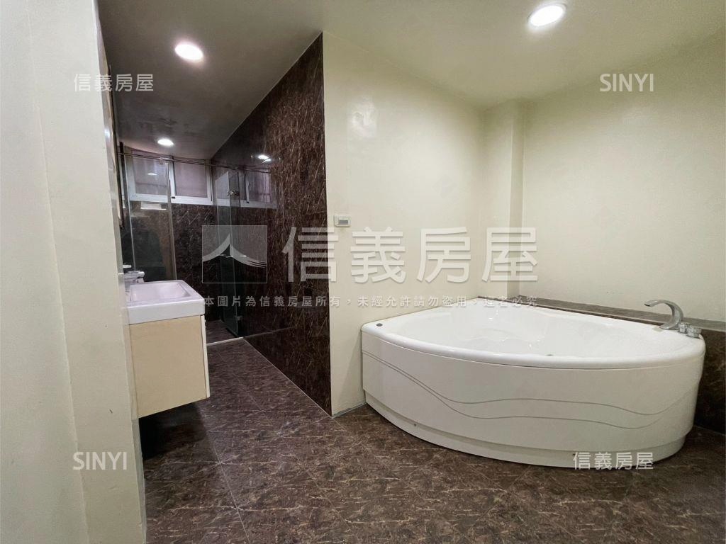 稀有陽光免爬高方正三樓房屋室內格局與周邊環境