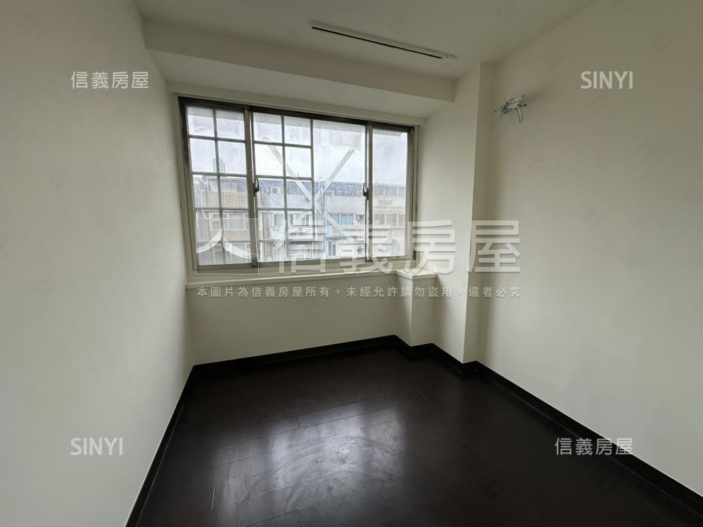 專任捷運美妝靈活大空間房屋室內格局與周邊環境