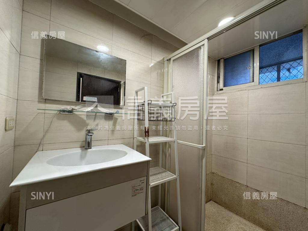 專任捷運美妝靈活大空間房屋室內格局與周邊環境