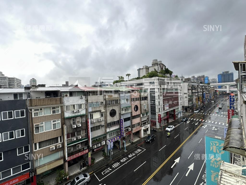 專任捷運美妝靈活大空間房屋室內格局與周邊環境