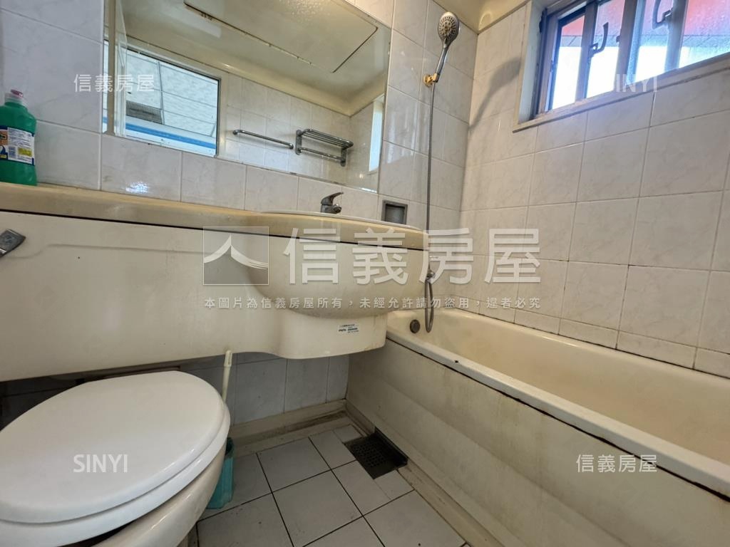 綠園道旁三房平車大空間房屋室內格局與周邊環境