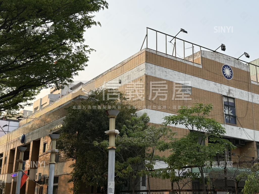 西區核心商圈百坪商辦４車房屋室內格局與周邊環境