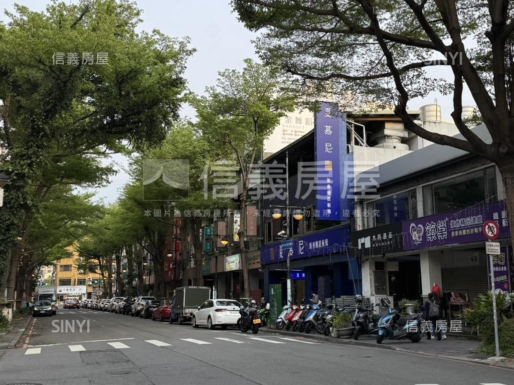 西區核心商圈百坪商辦４車房屋室內格局與周邊環境
