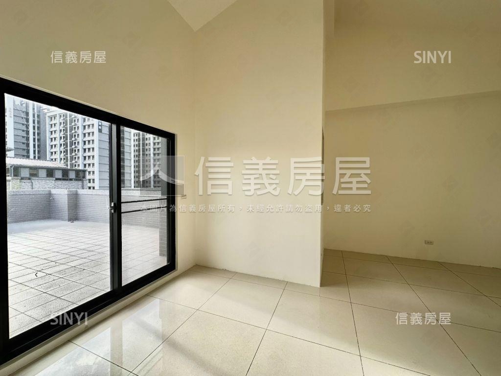 客運園區新成質感透天Ⅲ房屋室內格局與周邊環境