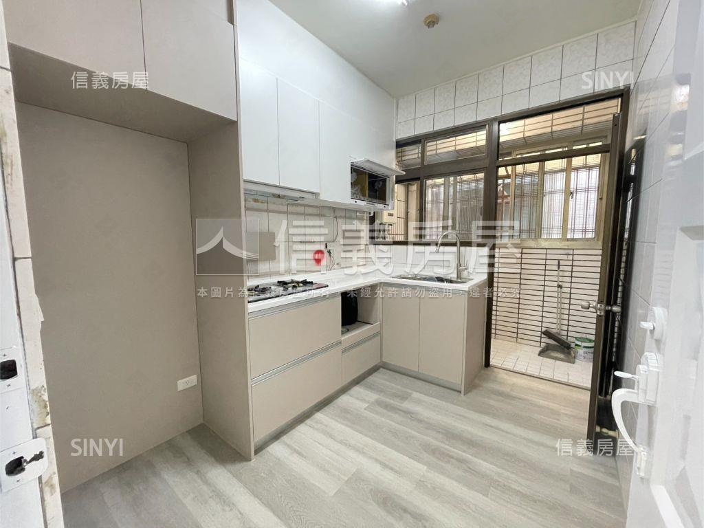 專任．櫻花大坪數三房平車房屋室內格局與周邊環境