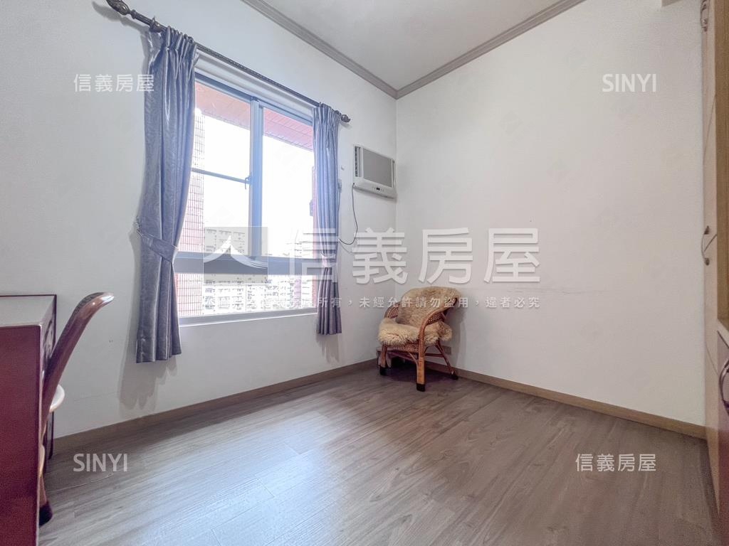 合群新城舒適四房平車房屋室內格局與周邊環境