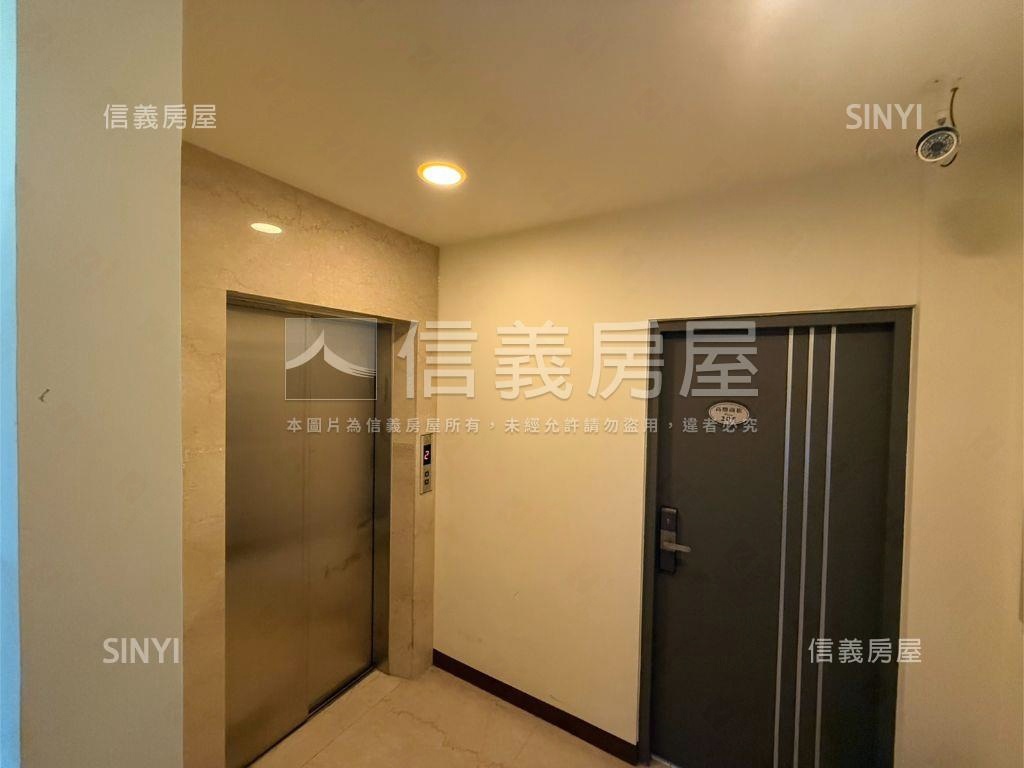 角窗收租店宿透天房屋室內格局與周邊環境