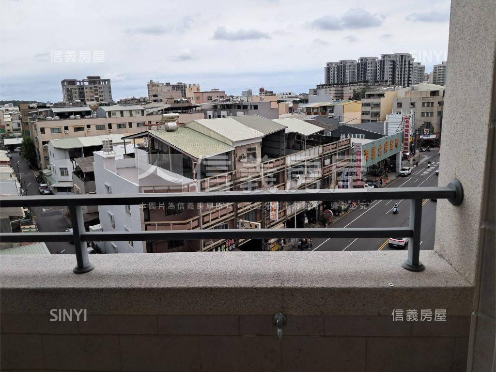 角窗收租店宿透天房屋室內格局與周邊環境