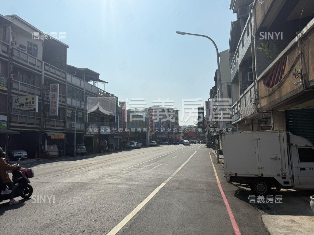 角窗收租店宿透天房屋室內格局與周邊環境