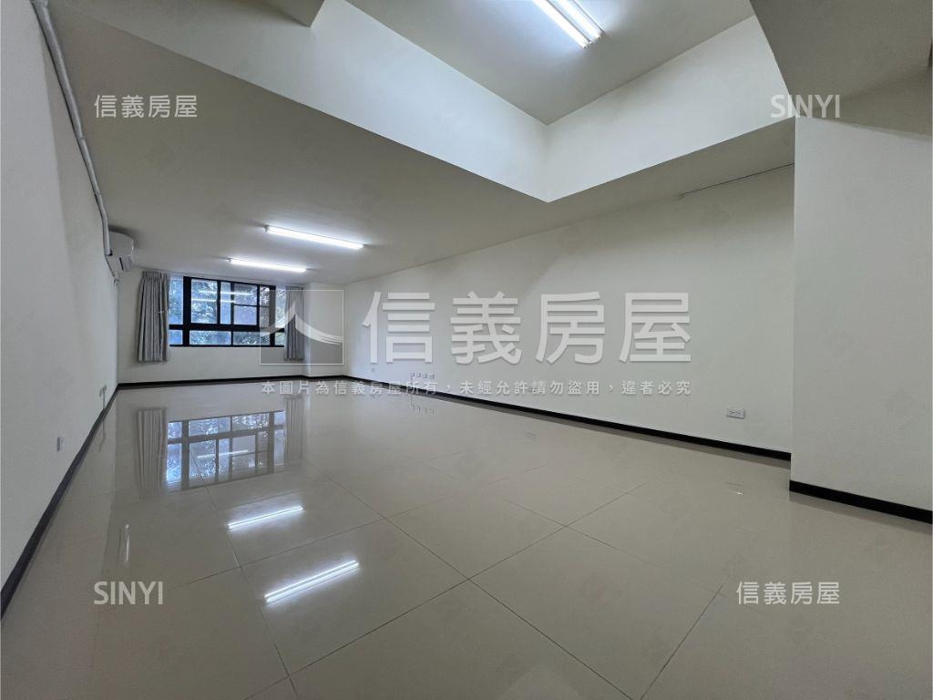 左岸高第樓店房屋室內格局與周邊環境