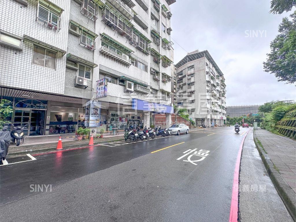 暖暖優質學區金店面房屋室內格局與周邊環境