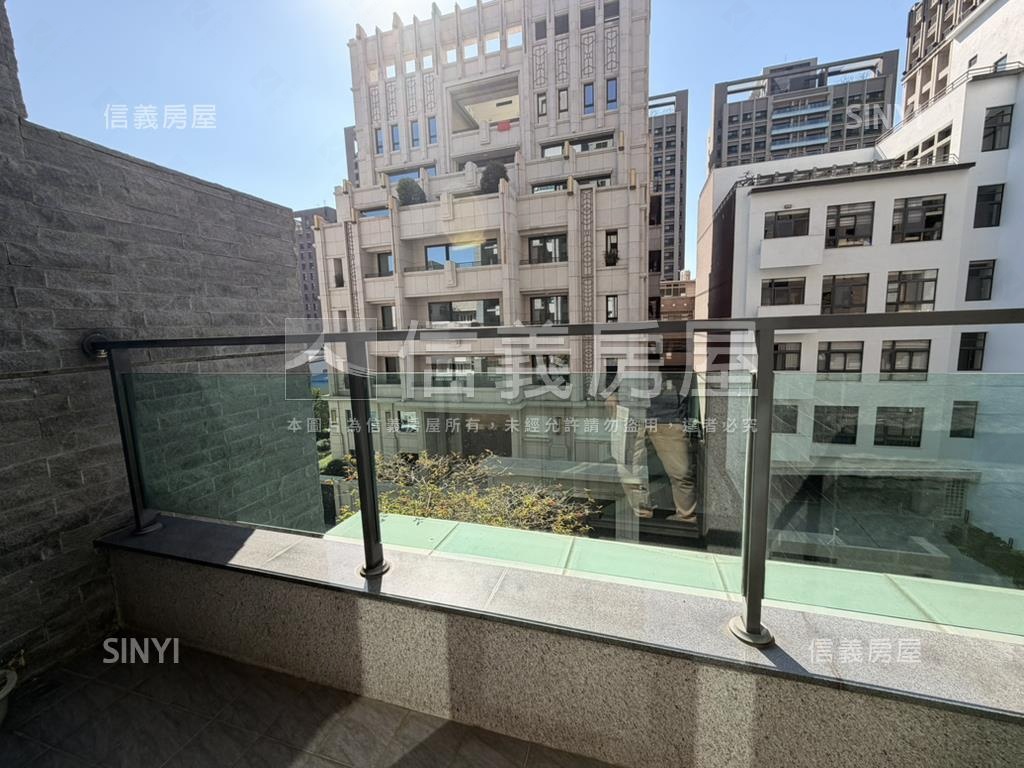 低總價１１期松強學區兩房房屋室內格局與周邊環境