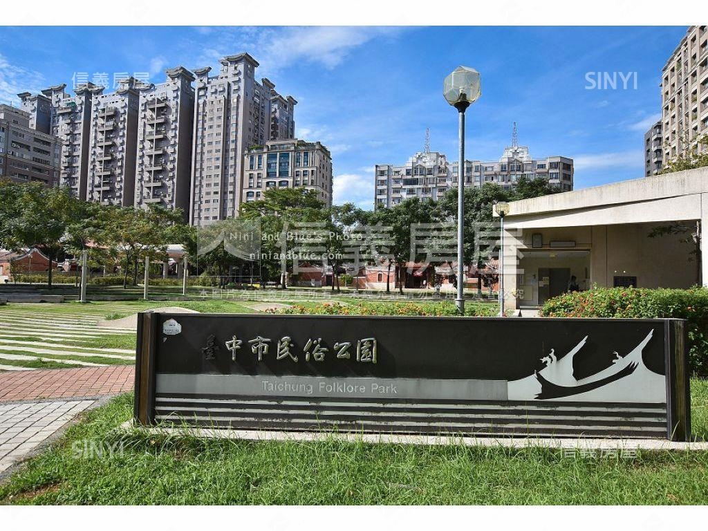 近捷運文心崇德站電梯三房房屋室內格局與周邊環境