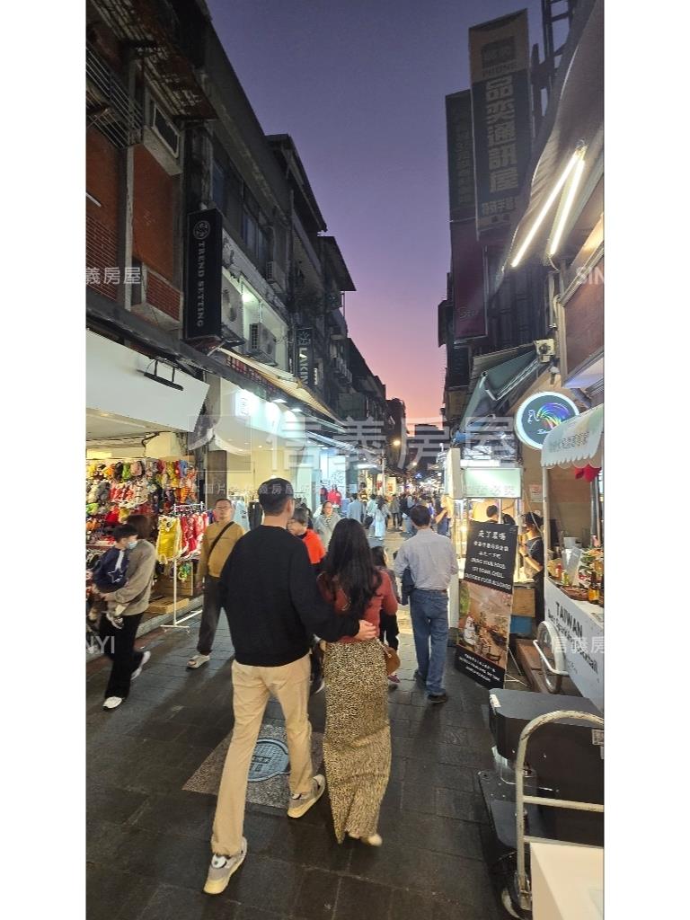 士林夜市商三土持大大邊間房屋室內格局與周邊環境