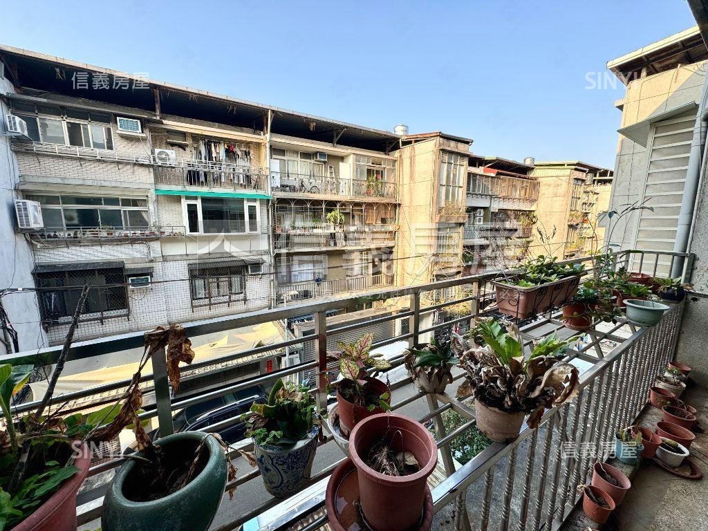 南京三民公寓３樓大土持房屋室內格局與周邊環境