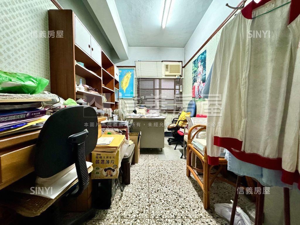 南京三民公寓３樓大土持房屋室內格局與周邊環境