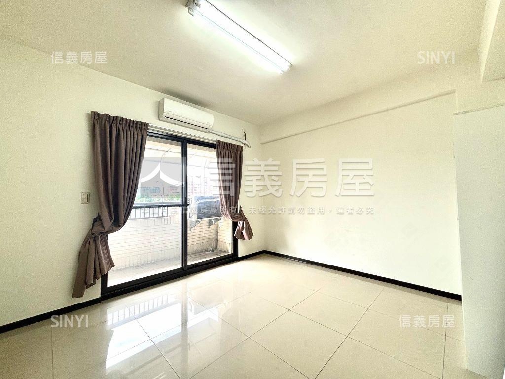 大面寬雙車透店房屋室內格局與周邊環境