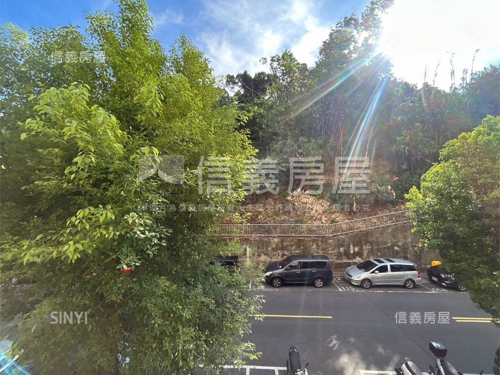 首購幸福成家兩房車位房屋室內格局與周邊環境