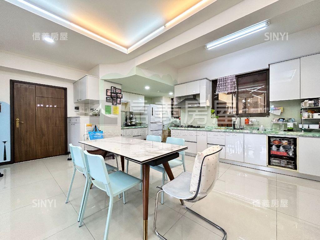 施華洛奇民視商圈三房房屋室內格局與周邊環境