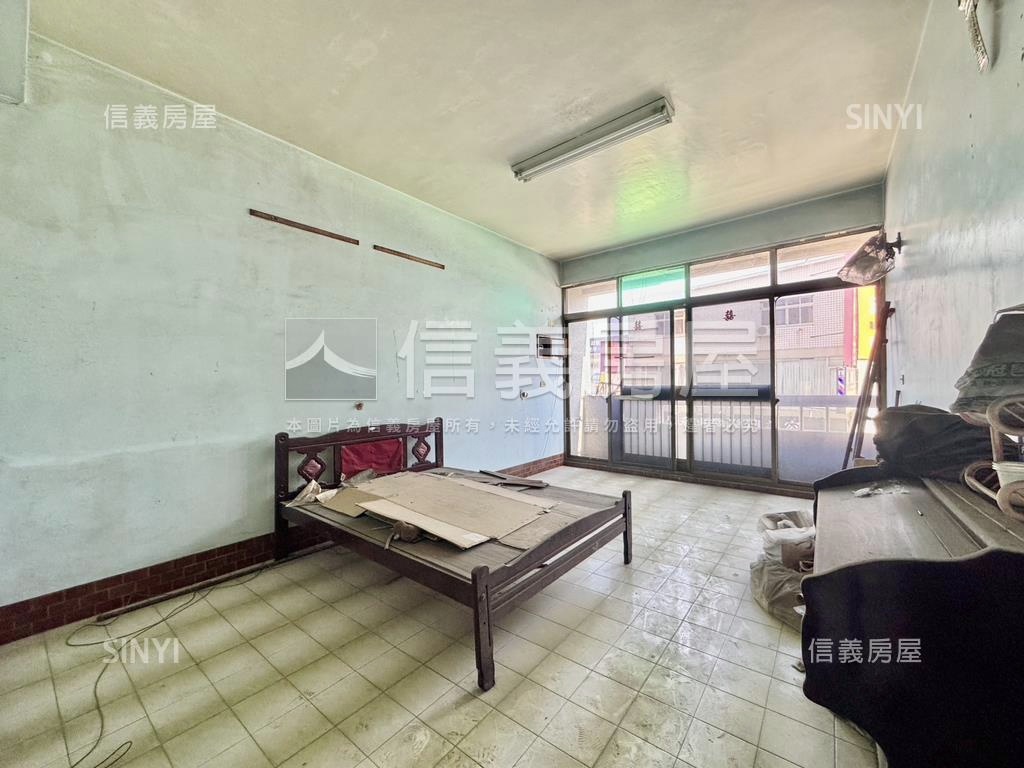 中山南路燙金店面房屋室內格局與周邊環境