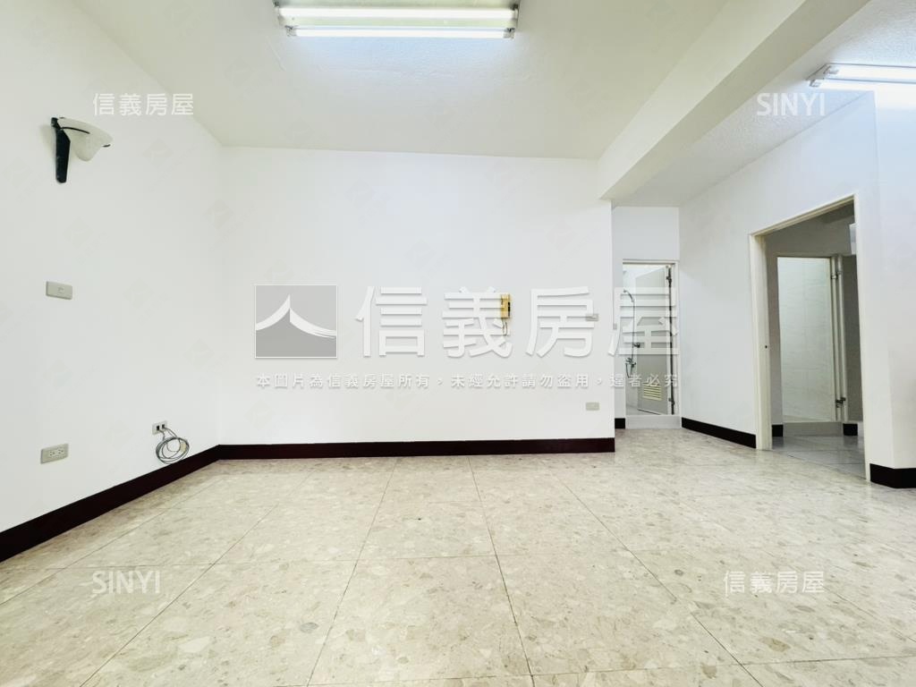 ［華廈］走路上學三房車位房屋室內格局與周邊環境