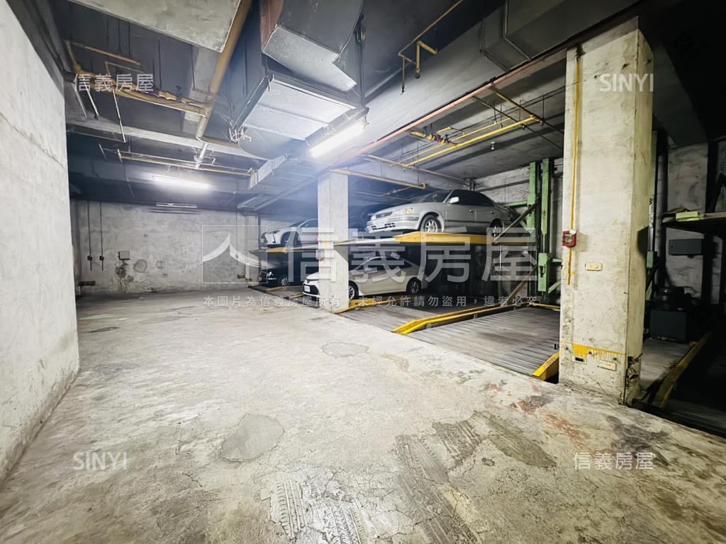 ［華廈］走路上學三房車位房屋室內格局與周邊環境