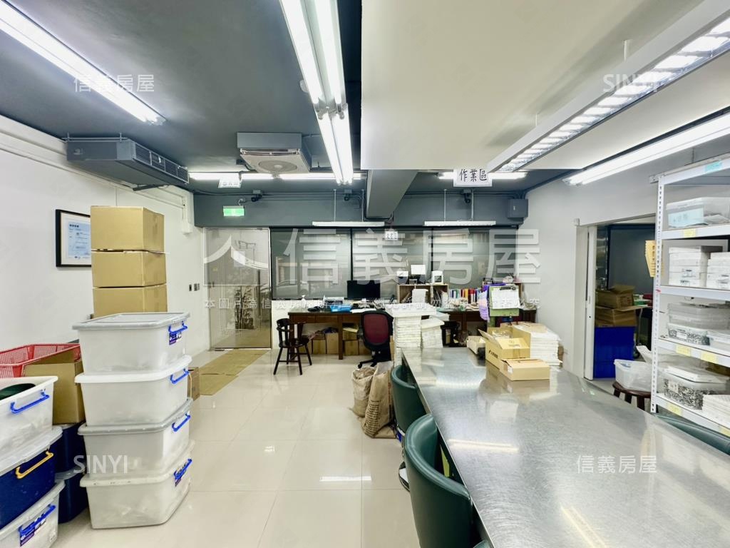 大直面寬黃金雙店面附平車房屋室內格局與周邊環境