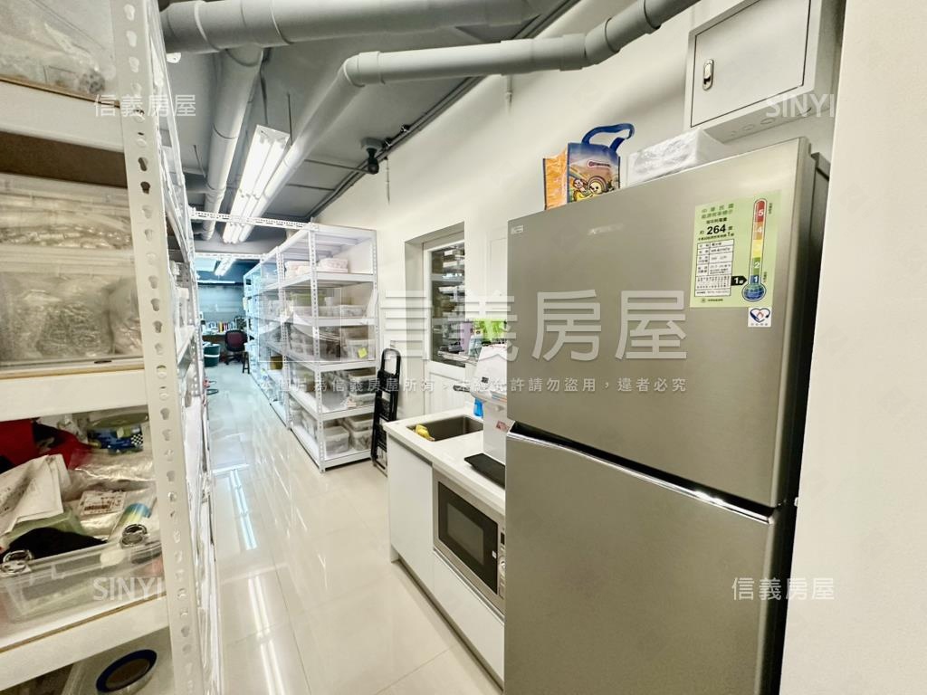 大直面寬黃金雙店面附平車房屋室內格局與周邊環境