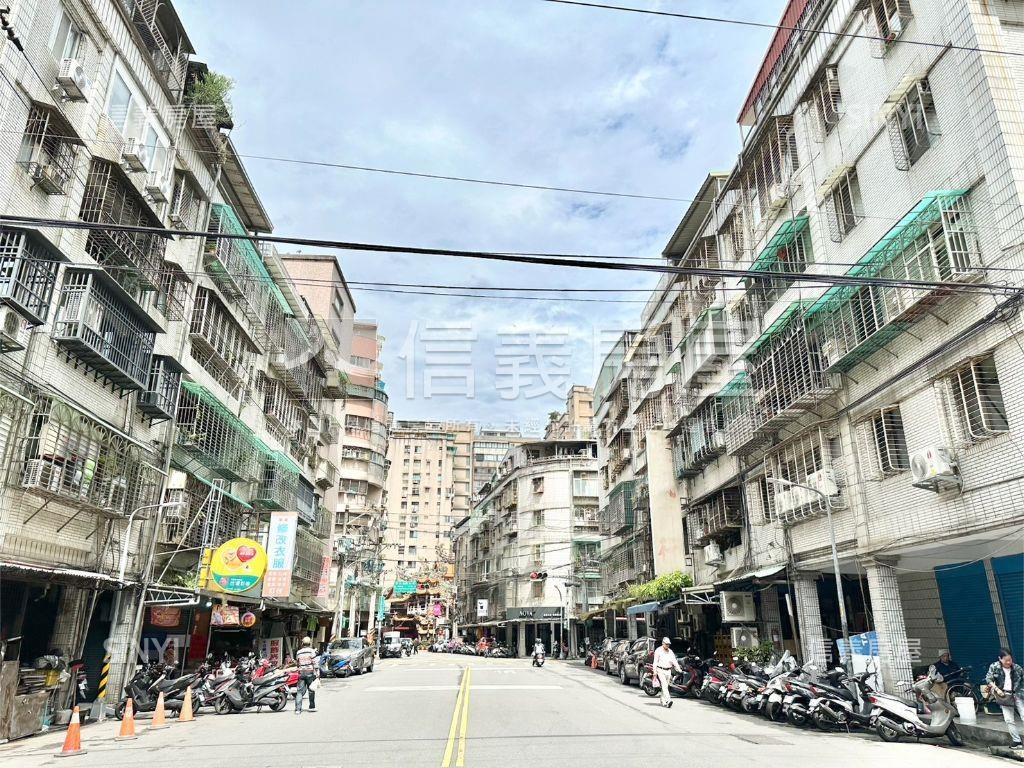 公園旁～溫馨的家房屋室內格局與周邊環境