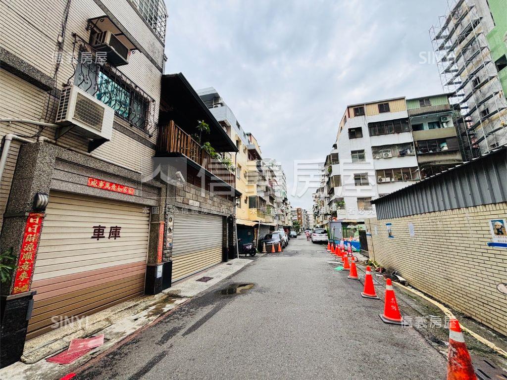英明稀有精美車墅房屋室內格局與周邊環境
