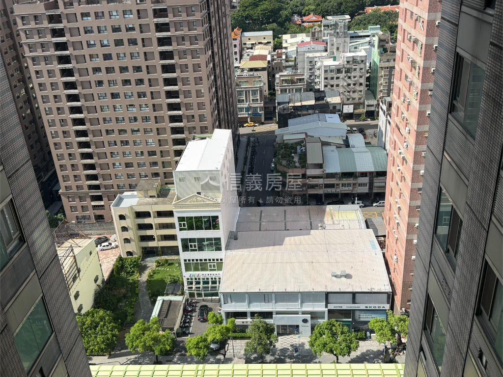 文心崇德捷運三木高樓美套房屋室內格局與周邊環境