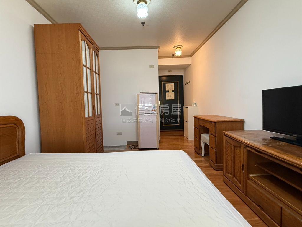 文心崇德捷運三木高樓美套房屋室內格局與周邊環境