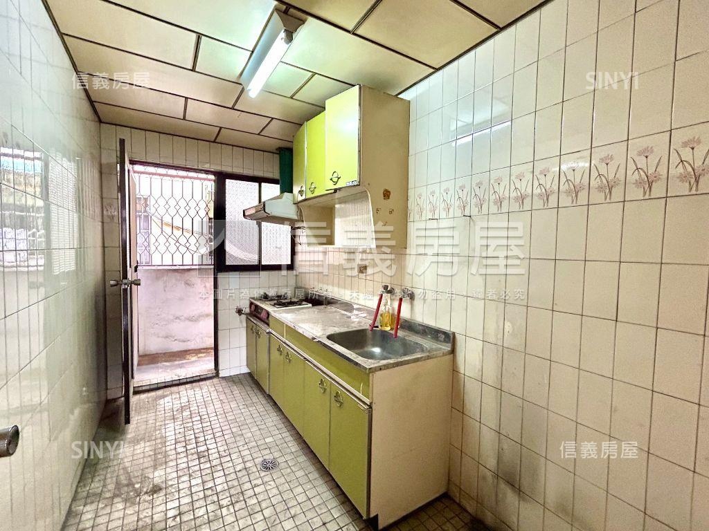 復興路方正大戶宅房屋室內格局與周邊環境